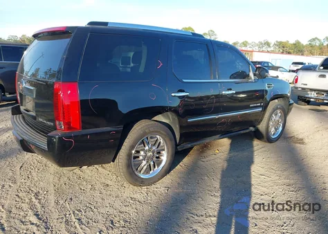 2007 Cadillac Escalade Standard from USA, damaged, VIN 1GYEC63877R340523